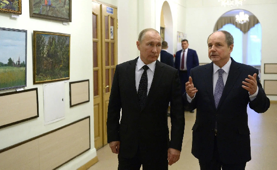 Сегодня день рождения у Президента России
