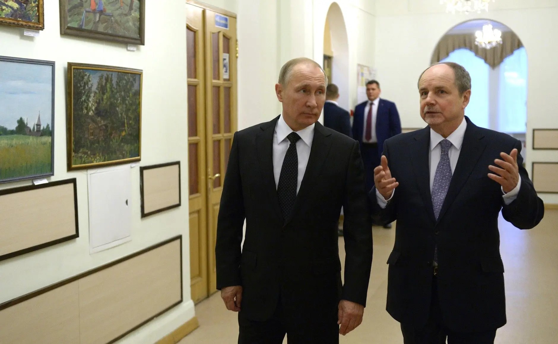 Сегодня день рождения у Президента России